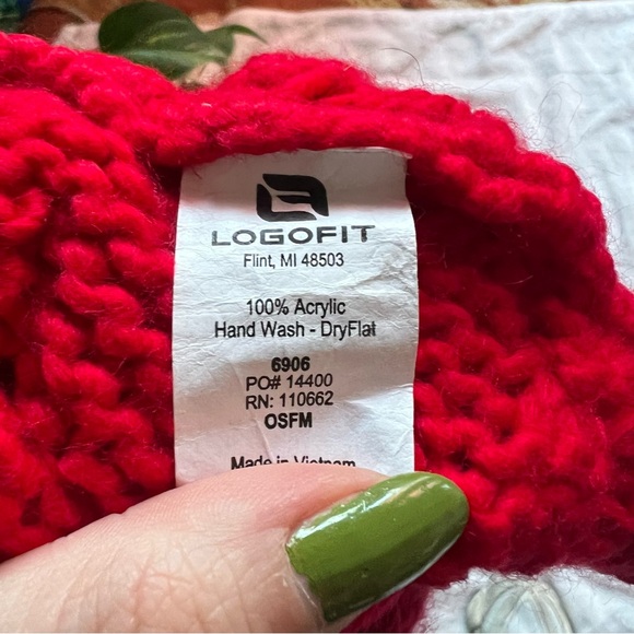 Cornell University Cable Knit Circle Scarf - Picture 3 of 3